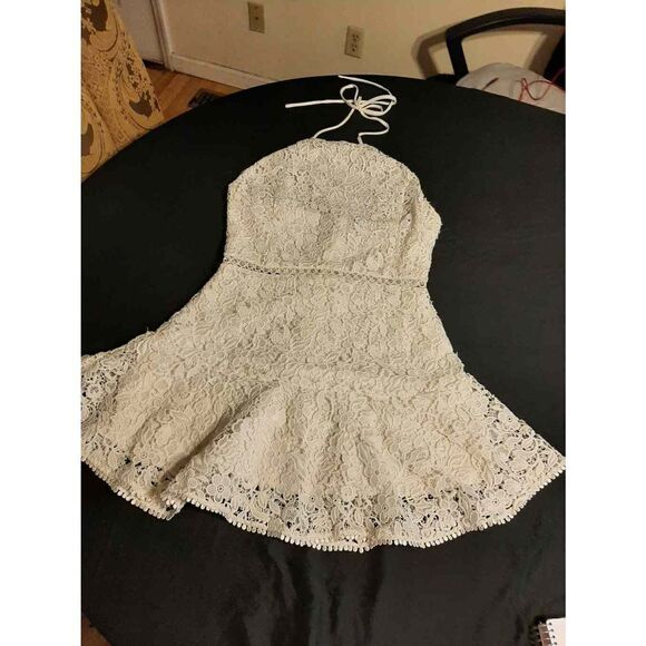 Small Karina Grimaldi Off White Lace Mini Dress  Christmas New Years Vacation - Picture 1 of 7